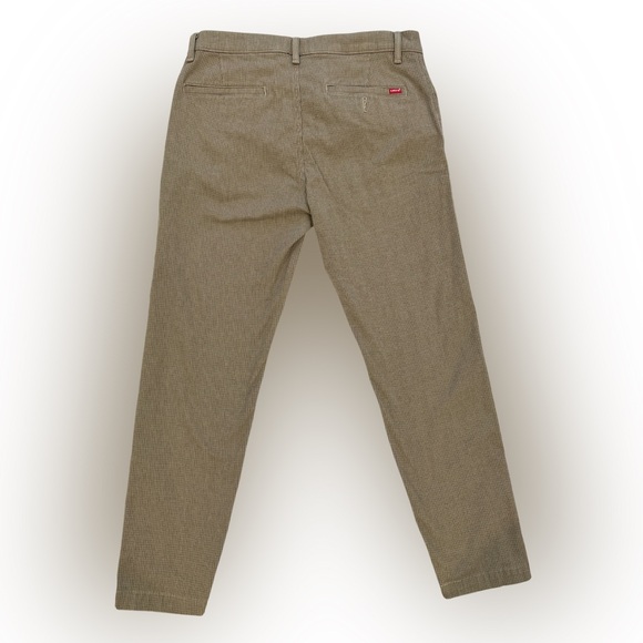 Levi's Men's Olive Chinos - Picture 2 of 4